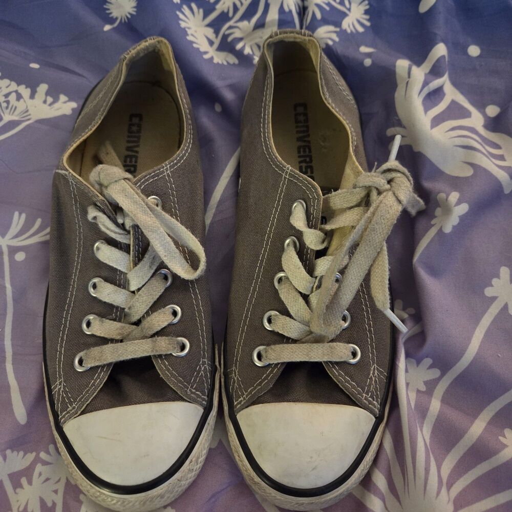 Converse Chuck Taylor All Star Low Top Sneakers Womens 6 Charcoal Gray Canvas